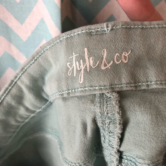 Style & Co plus size mint colored curvy skinny leg denim jeans - Picture 7 of 12